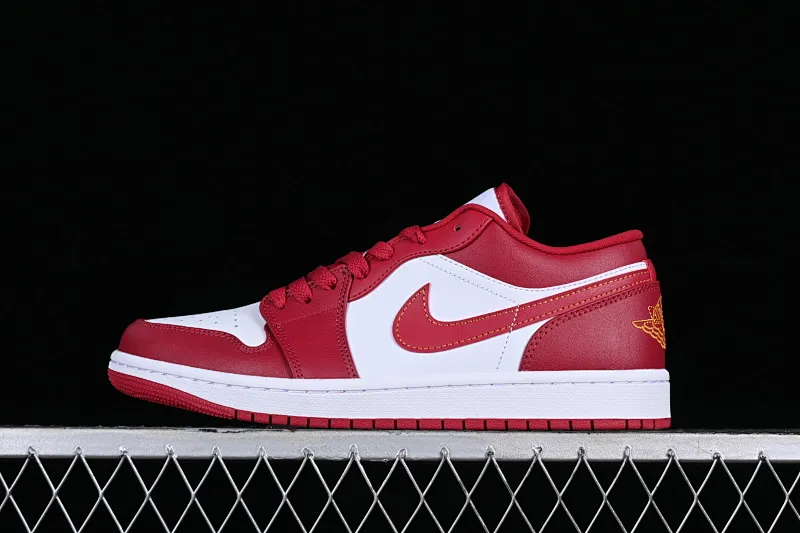 All categories Air Jordan Jordan series basketball shoes Air Jordan 1 Low G version pure original Air Jordan 1 Low AJ1 Joe 1 new white and red low-end basketball shoes 553558-607